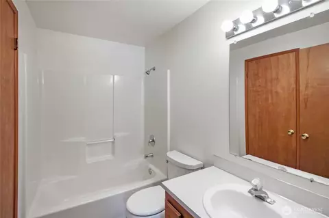 216 Varner Ave SE #1 & 2, Orting, WA 98360 photo 17