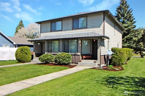214 Varner Ave SE #1 & 2, Orting, WA 98360 photo 3