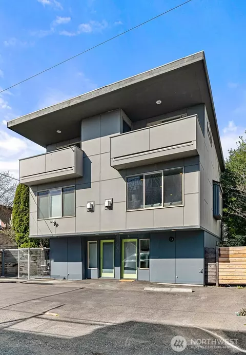 4028 Linden Ave N #A, Seattle, WA 98103