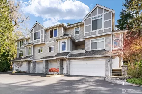 6557 SE Cougar Mountain Way #3, Bellevue, WA 98006