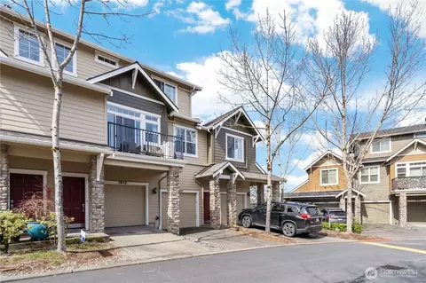 1913 16th Ln NE #1913, Issaquah, WA 98029