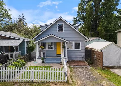 1242 Ridgeway Pl E, Port Orchard, WA 98366