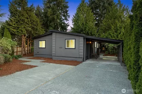19705 128th Ct NE, Bothell, WA 98011