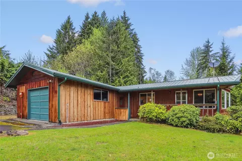 80 N Beacon Pt S, Lilliwaup, WA 98555