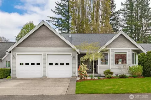 208 W 1st Pl, Nooksack, WA 98276