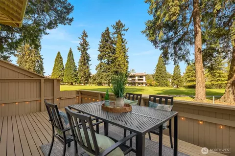 6502 NE 171st Pl, Kenmore, WA 98028
