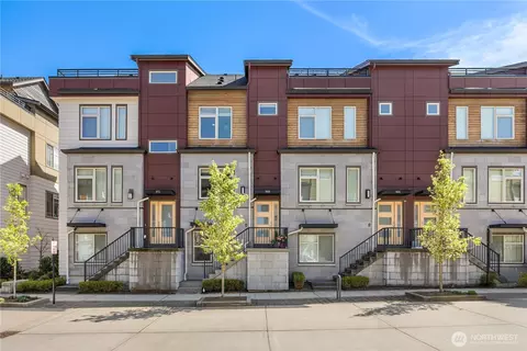 968 6th Ave NE, Issaquah, WA 98029