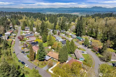 View/Area - 8813 Valhalla Dr, Everett, WA 98208 photo 4 of 5