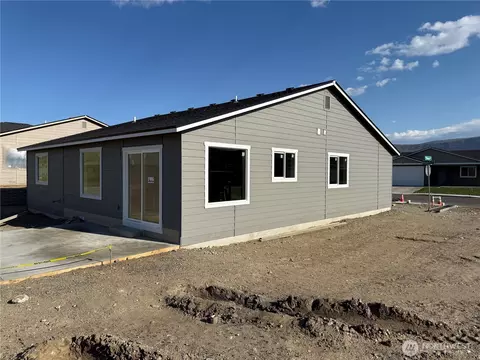 2311 Noah St SE, East Wenatchee, WA 98802