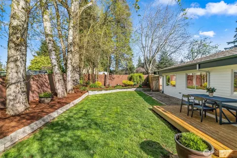 Exterior - 7 W Beech St, Everett, WA 98203 photo 5 of 13