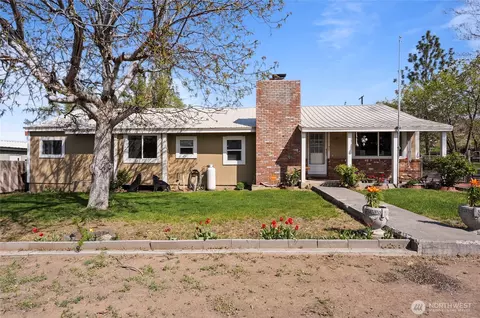 730 2nd Ave NE, Soap Lake, WA 98851