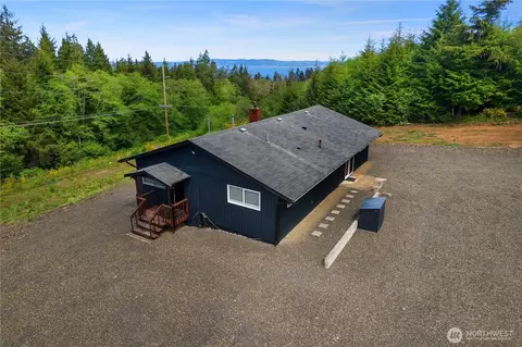 889 State Route 105, Aberdeen, WA 98520