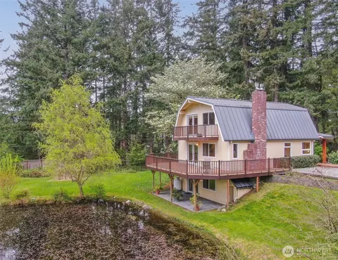 11617 SW 156th St, Vashon, WA 98070