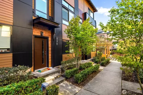 171 Sky Ridge Walk NW, Issaquah, WA 98027