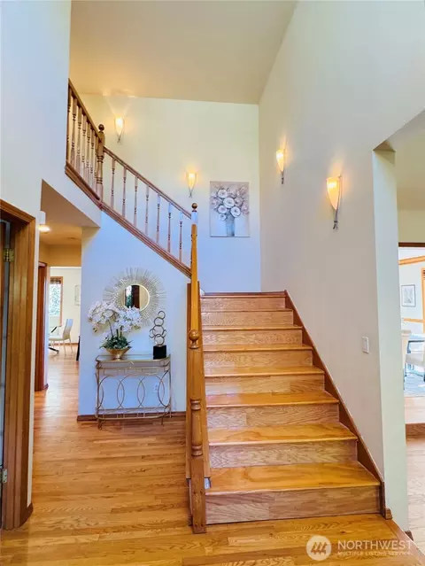 Entry Way - 19626 110th Pl NE, Bothell, WA 98011 photo 1 of 1