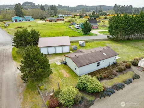 6611 Sandridge Rd, Long Beach, WA 98631