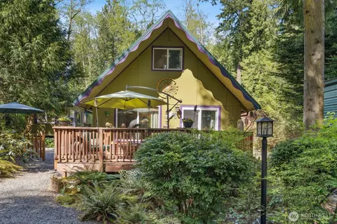 5950 NE Ponderosa Blvd, Hansville, WA 98340