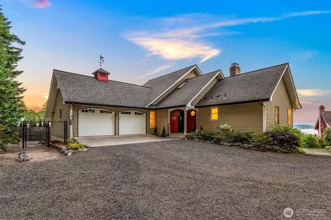 13225 Banner Rd SE, Olalla, WA 98359