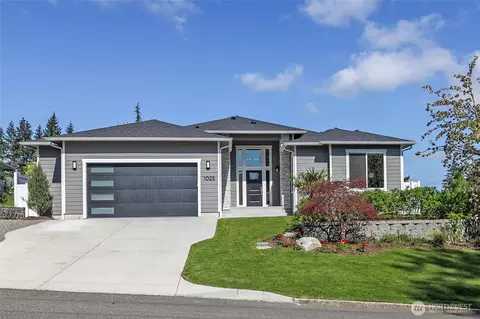 1025 149th Pl SE, Bellevue, WA 98007