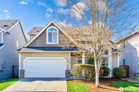5125 NE 10th Pl, Renton, WA 98059