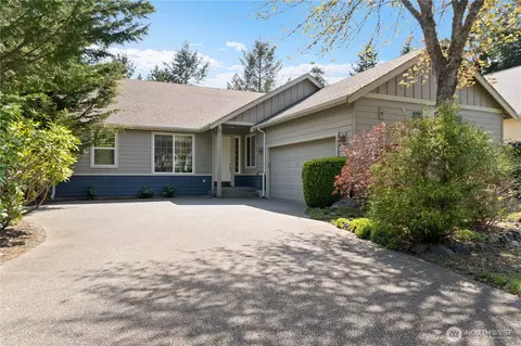 34 Timber Ridge Dr, Port Ludlow, WA 98365