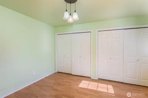 Bedroom - 830 N Minstrel Rd, Sequim, WA 98382 photo 2 of 3