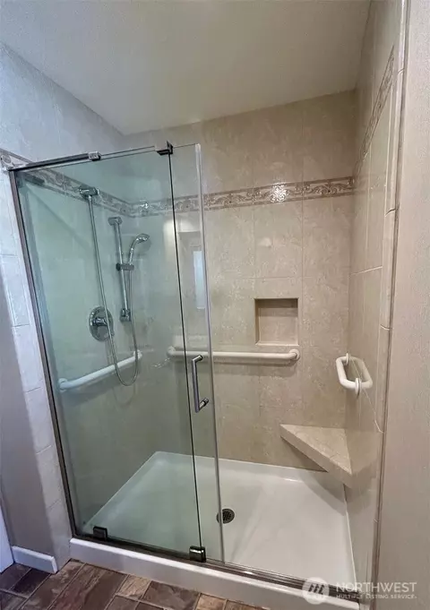 Bath - 830 N Minstrel Rd, Sequim, WA 98382 photo 4 of 4