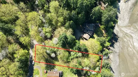6117 Elizan Dr NW, Olympia, WA 98502
