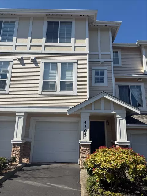 5305 164th Ave SE #7-3, Bellevue, WA 98006