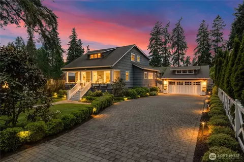 3119 108th Ave SE, Bellevue, WA 98004