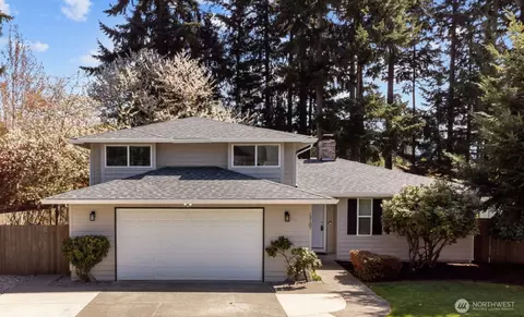 13107 109th Avenue Ct E, Puyallup, WA 98374