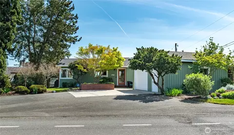 633 Blaine St, Port Townsend, WA 98368