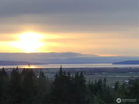 20555 Benson Ridge Ln, Mount Vernon, WA 98274