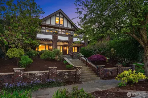 Exterior - 923 23rd Ave E, Seattle, WA 98112 photo 2 of 8