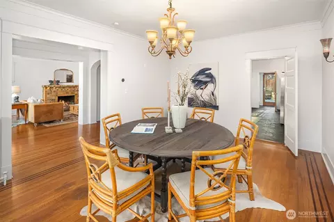 Dining - 923 23rd Ave E, Seattle, WA 98112 photo 2 of 2
