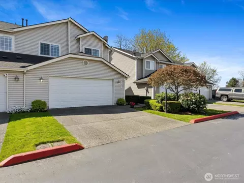 17581 110th Ln SE #3, Renton, WA 98055