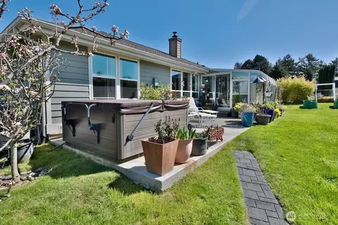 Exterior - 101 Bay View St, Sequim, WA 98382 photo 4 of 17