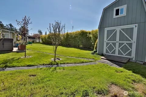 Exterior - 101 Bay View St, Sequim, WA 98382 photo 7 of 17