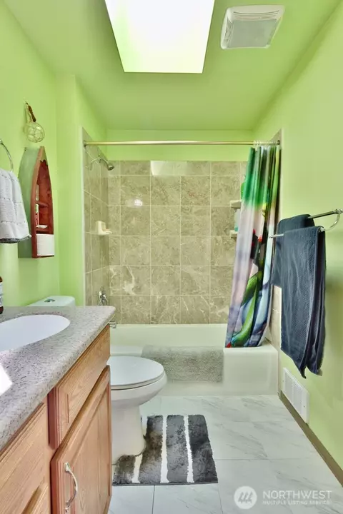 Bath - 101 Bay View St, Sequim, WA 98382 photo 3 of 3