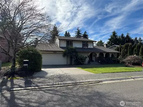 3725 SW 319th St, Federal Way, WA 98023