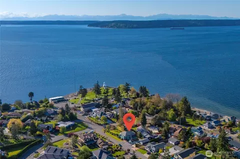 5201 Hyada Blvd NE, Tacoma, WA 98422