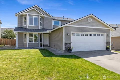 3336 Sadie St NE, Lacey, WA 98516