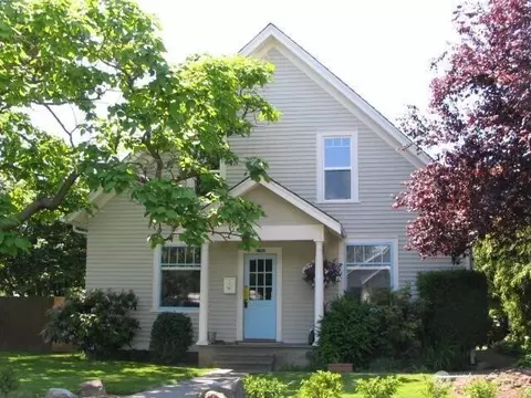 2411 Keesling St, Bellingham, WA 98225