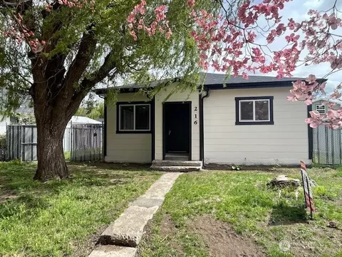216 E Dayton Ave E, Dayton, WA 99328