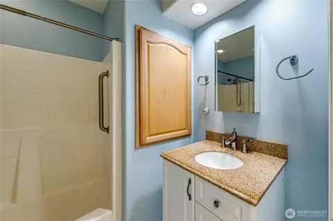 Bath - 10 Donaper Rd, Sequim, WA 98382 photo 4 of 5