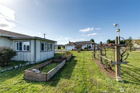 Exterior - 10 Donaper Rd, Sequim, WA 98382 photo 6 of 7