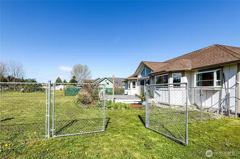 Exterior - 10 Donaper Rd, Sequim, WA 98382 photo 5 of 7