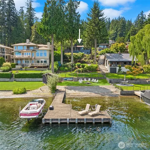 2228 W Lake Sammamish Pkwy SE, Bellevue, WA 98008