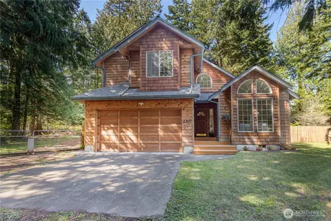 2307 Rosecrans St, Port Townsend, WA 98368
