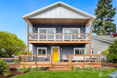 7957 34th Ave SW, Seattle, WA 98126